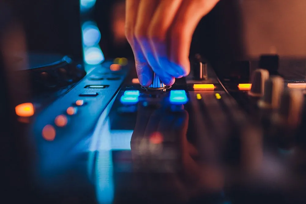 Teufel System 6 硬派、強力、震撼再進化！